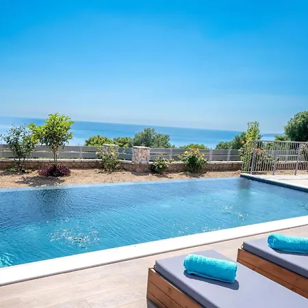 Villa Roz By *