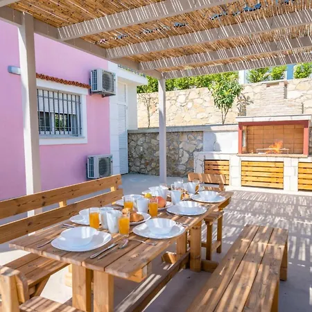 Roz By Вилла Plateies